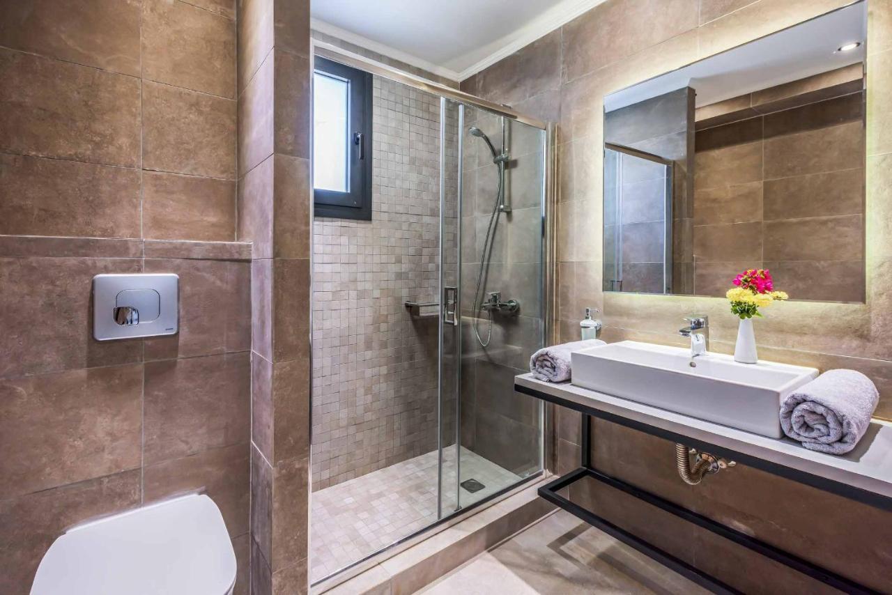 Lambis Harmonia Villa